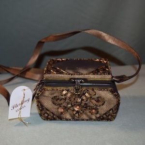 NWT gorgeous sequined jewelry case / purse